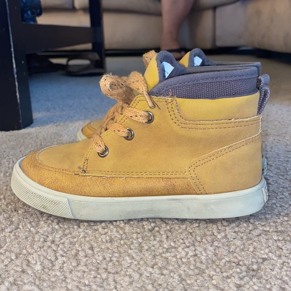 London Fog Boots - Boys size 11 - Picture 3 of 5